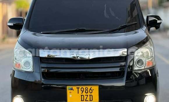 Nunua Ilio tumika Toyota Noah Nyeusi Gari ndani ya Dar es Salaam nchini Dar es Salaam Nunua Ilio tumika Toyota Noah Nyeusi Gari ndani ya Dar es Salaam nchini Dar es Salaam