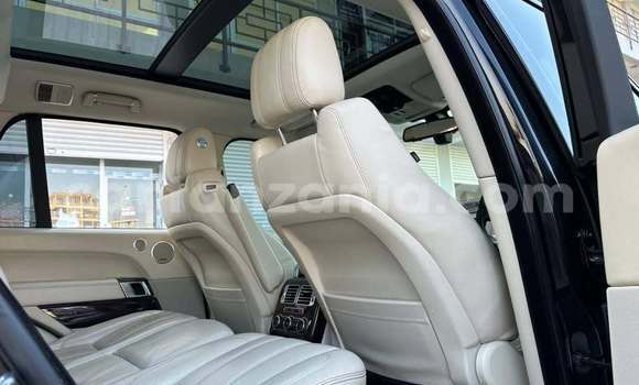Nunua Ilio tumika Land Rover Range Rover Vogue Nyeusi Gari ndani ya Dar es Salaam nchini Dar es Salaam Nunua Ilio tumika Land Rover Range Rover Vogue Nyeusi Gari ndani ya Dar es Salaam nchini Dar es Salaam