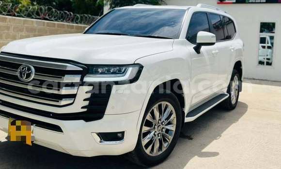 Buy Used Toyota Land Cruiser Prado White Car in Dar es Salaam in Dar es Salaam Buy Used Toyota Land Cruiser Prado White Car in Dar es Salaam in Dar es Salaam