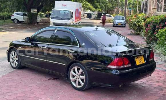 Buy Used Toyota Crown Black Car in Dar es Salaam in Dar es Salaam Buy Used Toyota Crown Black Car in Dar es Salaam in Dar es Salaam