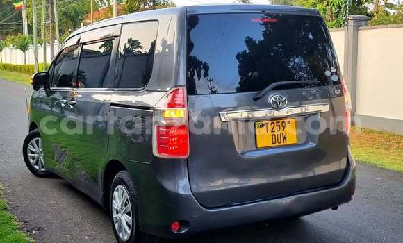 Buy Used Toyota Noah Other Car in Dar es Salaam in Dar es Salaam Buy Used Toyota Noah Other Car in Dar es Salaam in Dar es Salaam