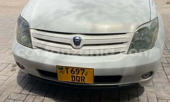 Buy Used Toyota IST White Car in Dar es Salaam in Dar es Salaam Buy Used Toyota IST White Car in Dar es Salaam in Dar es Salaam