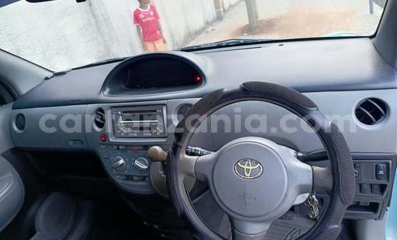 Buy Used Toyota Sienta Blue Car in Dar es Salaam in Dar es Salaam Buy Used Toyota Sienta Blue Car in Dar es Salaam in Dar es Salaam