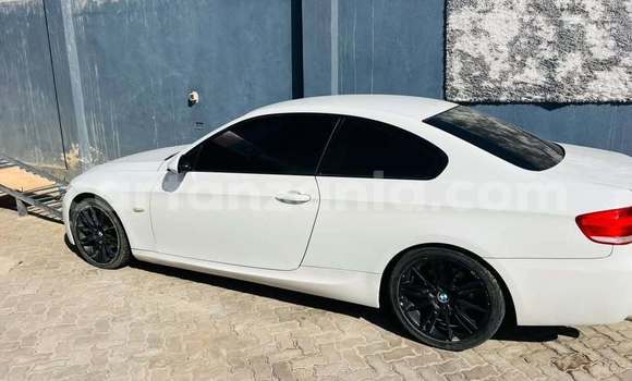 Nunua Ilio tumika BMW 3–Series Nyeupe Gari ndani ya Dar es Salaam nchini Dar es Salaam Nunua Ilio tumika BMW 3–Series Nyeupe Gari ndani ya Dar es Salaam nchini Dar es Salaam