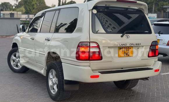 Buy Used Toyota Land Cruiser White Car in Dar es Salaam in Dar es Salaam Buy Used Toyota Land Cruiser White Car in Dar es Salaam in Dar es Salaam