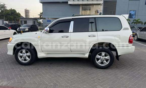 Buy Used Toyota Land Cruiser White Car in Dar es Salaam in Dar es Salaam Buy Used Toyota Land Cruiser White Car in Dar es Salaam in Dar es Salaam
