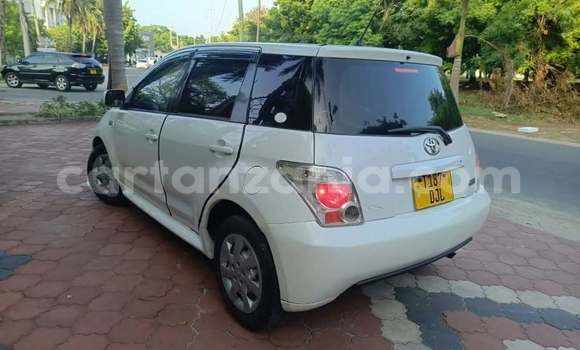 Buy Used Toyota IST White Car in Dodoma in Dodoma Buy Used Toyota IST White Car in Dodoma in Dodoma