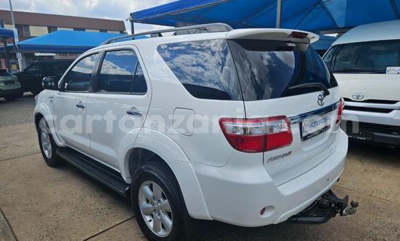 Buy Used Toyota Fortuner White Car in Dodoma in Dodoma Buy Used Toyota Fortuner White Car in Dodoma in Dodoma