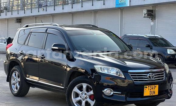 Nunua Ilio tumika Toyota Vanguard Nyeusi Gari ndani ya Dar es Salaam nchini Dar es Salaam