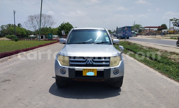 Nunua Ilio tumika Mitsubishi Pajero Fedha Gari ndani ya Dar es Salaam nchini Dar es Salaam Nunua Ilio tumika Mitsubishi Pajero Fedha Gari ndani ya Dar es Salaam nchini Dar es Salaam
