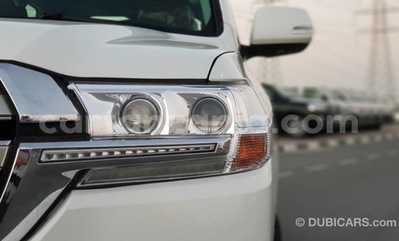 Buy Import Toyota Land Cruiser White Car in Import - Dubai in Arusha Buy Import Toyota Land Cruiser White Car in Import - Dubai in Arusha