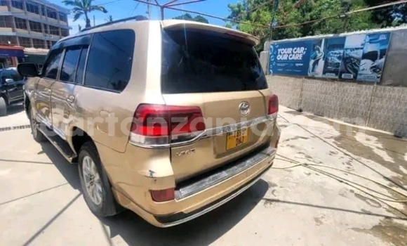 Buy Used Toyota Highlander Other Car in Biharamulo in Kagera