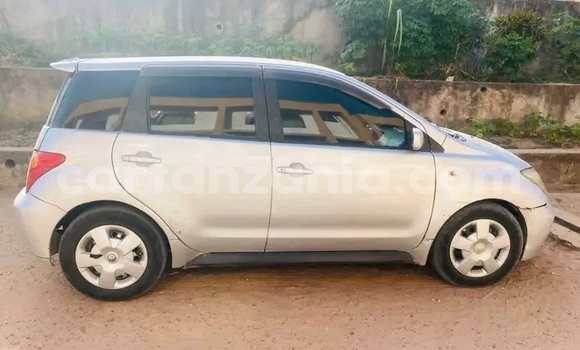 Nunua Ilio tumika Toyota IST Nyingine Gari ndani ya Dar es Salaam nchini Dar es Salaam Nunua Ilio tumika Toyota IST Nyingine Gari ndani ya Dar es Salaam nchini Dar es Salaam