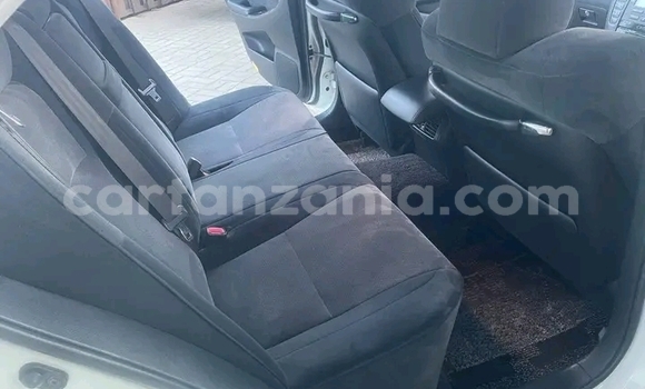 Nunua Ilio tumika Toyota Crown Nyeupe Gari ndani ya Dar es Salaam nchini Dar es Salaam Nunua Ilio tumika Toyota Crown Nyeupe Gari ndani ya Dar es Salaam nchini Dar es Salaam