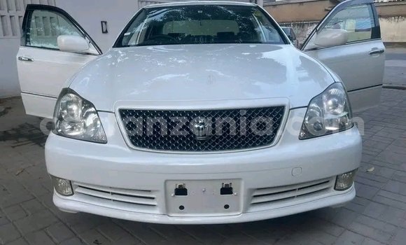Nunua Ilio tumika Toyota Crown Nyeupe Gari ndani ya Dar es Salaam nchini Dar es Salaam Nunua Ilio tumika Toyota Crown Nyeupe Gari ndani ya Dar es Salaam nchini Dar es Salaam