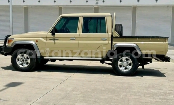 Nunua Ilio tumika Toyota Land Cruiser Nyingine Gari ndani ya Kigamboni nchini Dar es Salaam Nunua Ilio tumika Toyota Land Cruiser Nyingine Gari ndani ya Kigamboni nchini Dar es Salaam