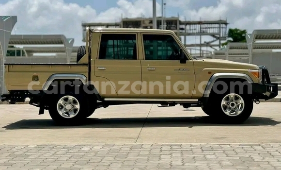 Nunua Ilio tumika Toyota Land Cruiser Nyingine Gari ndani ya Kigamboni nchini Dar es Salaam Nunua Ilio tumika Toyota Land Cruiser Nyingine Gari ndani ya Kigamboni nchini Dar es Salaam