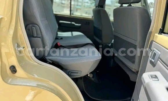 Nunua Ilio tumika Toyota Land Cruiser Nyingine Gari ndani ya Kigamboni nchini Dar es Salaam Nunua Ilio tumika Toyota Land Cruiser Nyingine Gari ndani ya Kigamboni nchini Dar es Salaam