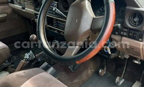Nunua Ilio tumika Toyota Prado Nyingine Gari ndani ya Kahama nchini Shinyanga Nunua Ilio tumika Toyota Prado Nyingine Gari ndani ya Kahama nchini Shinyanga