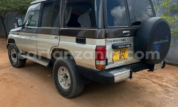 Nunua Ilio tumika Toyota Prado Nyingine Gari ndani ya Kahama nchini Shinyanga Nunua Ilio tumika Toyota Prado Nyingine Gari ndani ya Kahama nchini Shinyanga