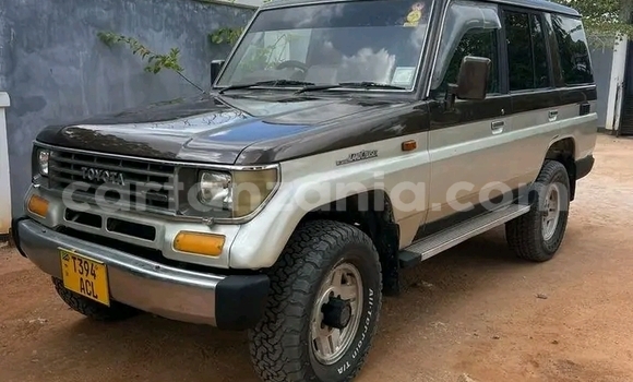 Nunua Ilio tumika Toyota Prado Nyingine Gari ndani ya Kahama nchini Shinyanga Nunua Ilio tumika Toyota Prado Nyingine Gari ndani ya Kahama nchini Shinyanga