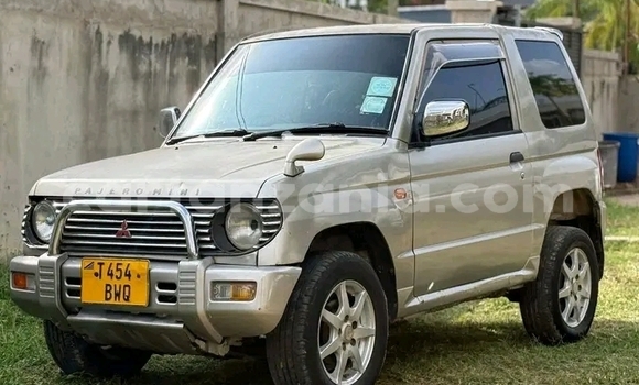 Nunua Ilio tumika Mitsubishi Pajero Nyingine Gari ndani ya Biharamulo nchini Kagera Nunua Ilio tumika Mitsubishi Pajero Nyingine Gari ndani ya Biharamulo nchini Kagera