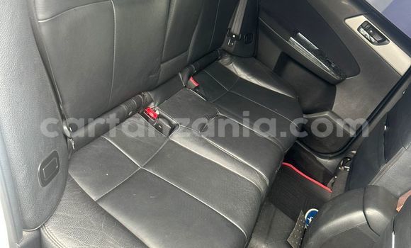 Nunua Ilio tumika Subaru Forester Nyeupe Gari ndani ya Dar es Salaam nchini Dar es Salaam Nunua Ilio tumika Subaru Forester Nyeupe Gari ndani ya Dar es Salaam nchini Dar es Salaam