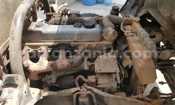 Buy Used Mitsubishi Town Box White Car in Dar es Salaam in Dar es Salaam Buy Used Mitsubishi Town Box White Car in Dar es Salaam in Dar es Salaam