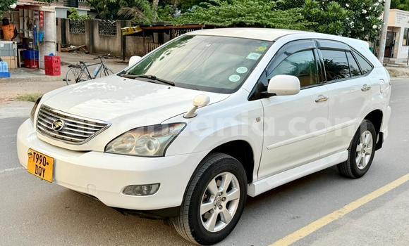 Buy Used Toyota Harrier White Car in Dar es Salaam in Dar es Salaam
