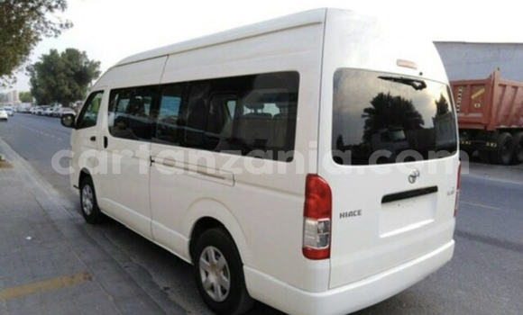 Buy Used Toyota Hiace White Car in Kigoma in Kigoma Buy Used Toyota Hiace White Car in Kigoma in Kigoma