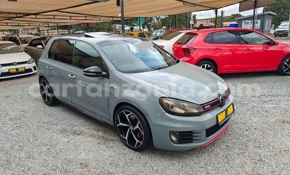 Nunua Ilio tumika Volkswagen Golf GTI Nyingine Gari ndani ya Dodoma nchini Dodoma