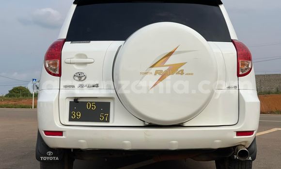 Buy Used Toyota RAV4 White Car in Dodoma in Dodoma Buy Used Toyota RAV4 White Car in Dodoma in Dodoma
