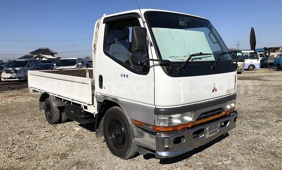 Buy Import Mitsubishi Van White Truck in Mwanza in Mwanza Buy Import Mitsubishi Van White Truck in Mwanza in Mwanza