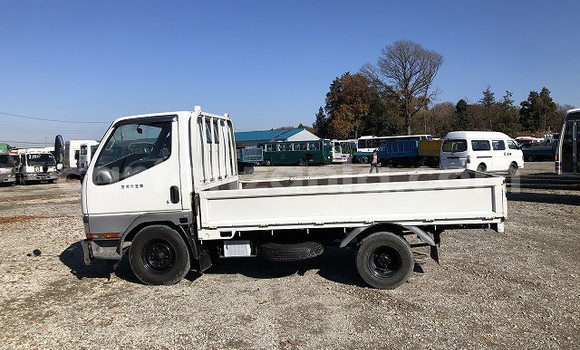 Nunua Imported Mitsubishi Van Nyeupe Lori ndani ya Mwanza nchini Mwanza Nunua Imported Mitsubishi Van Nyeupe Lori ndani ya Mwanza nchini Mwanza