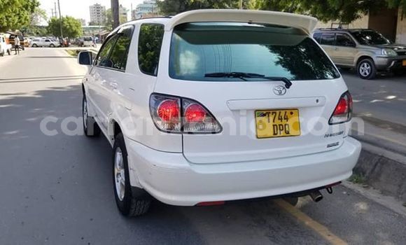 Buy Used Toyota Harrier White Car in Dar es Salaam in Dar es Salaam Buy Used Toyota Harrier White Car in Dar es Salaam in Dar es Salaam
