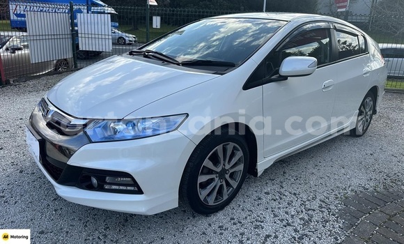 Buy Used Honda Insight White Car in Dodoma in Dodoma Buy Used Honda Insight White Car in Dodoma in Dodoma