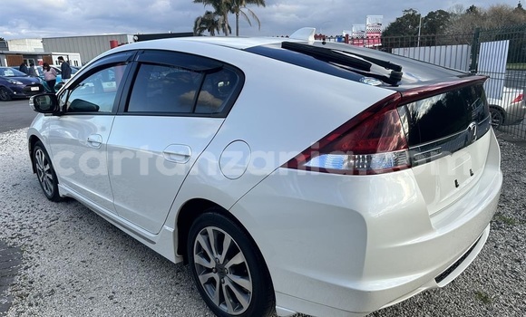 Buy Used Honda Insight White Car in Dodoma in Dodoma Buy Used Honda Insight White Car in Dodoma in Dodoma