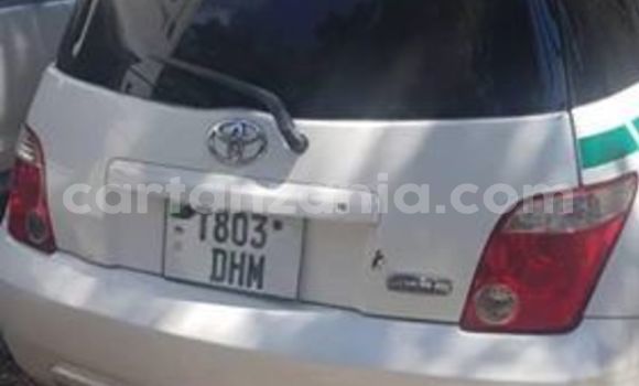 Buy Used Toyota IST White Car in Dar es Salaam in Dar es Salaam Buy Used Toyota IST White Car in Dar es Salaam in Dar es Salaam