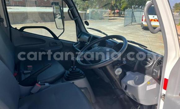 Buy Used Toyota Dyna White Truck in Dodoma in Dodoma Buy Used Toyota Dyna White Truck in Dodoma in Dodoma