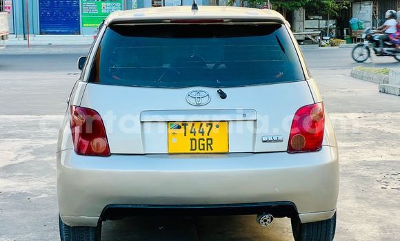 Buy Used Toyota IST Beige Car in Dar es Salaam in Dar es Salaam