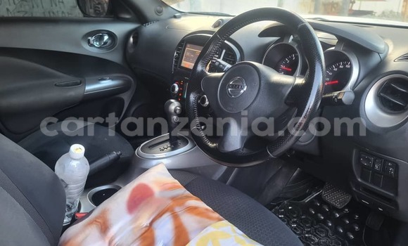 Buy Used Nissan Juke Silver Car in Dar es Salaam in Dar es Salaam Buy Used Nissan Juke Silver Car in Dar es Salaam in Dar es Salaam