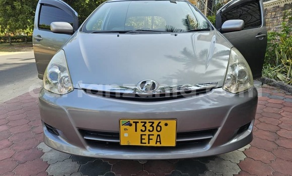 Nunua Ilio tumika Toyota Wish Nyingine Gari ndani ya Dar es Salaam nchini Dar es Salaam