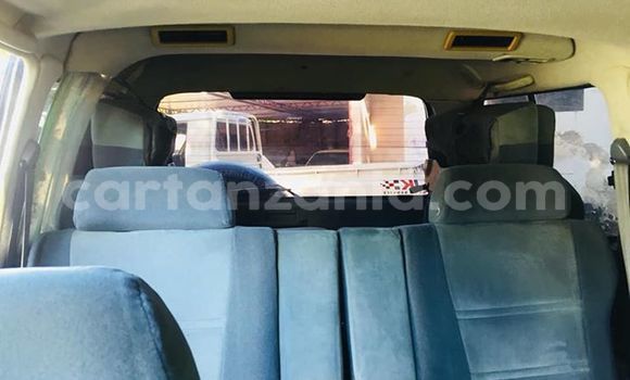 Buy Used Toyota Land Cruiser Green Car in Dar es Salaam in Dar es Salaam Buy Used Toyota Land Cruiser Green Car in Dar es Salaam in Dar es Salaam