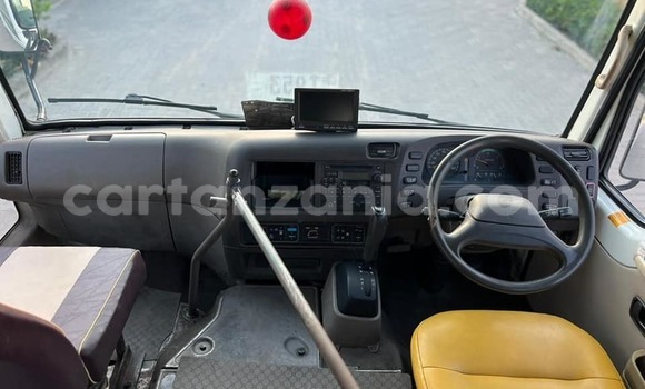 Nunua Ilio tumika Mitsubishi Lancer Ralliart Nyeupe Gari ndani ya Dar es Salaam nchini Dar es Salaam Nunua Ilio tumika Mitsubishi Lancer Ralliart Nyeupe Gari ndani ya Dar es Salaam nchini Dar es Salaam