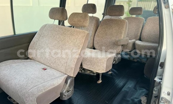 Nunua Ilio tumika Toyota Hiace Nyingine Gari ndani ya Dar es Salaam nchini Dar es Salaam Nunua Ilio tumika Toyota Hiace Nyingine Gari ndani ya Dar es Salaam nchini Dar es Salaam