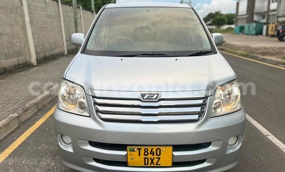 Buy Used Toyota Noah Other Car in Dar es Salaam in Dar es Salaam