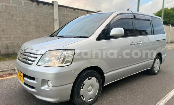Nunua Ilio tumika Toyota Noah Nyingine Gari ndani ya Dar es Salaam nchini Dar es Salaam Nunua Ilio tumika Toyota Noah Nyingine Gari ndani ya Dar es Salaam nchini Dar es Salaam