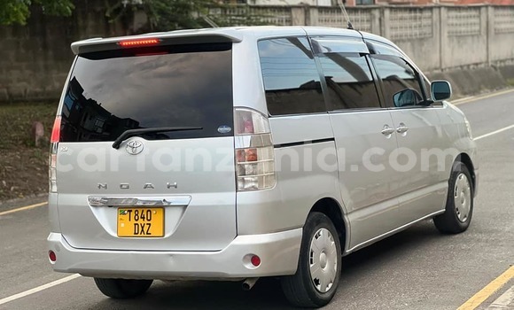 Nunua Ilio tumika Toyota Noah Nyingine Gari ndani ya Dar es Salaam nchini Dar es Salaam Nunua Ilio tumika Toyota Noah Nyingine Gari ndani ya Dar es Salaam nchini Dar es Salaam