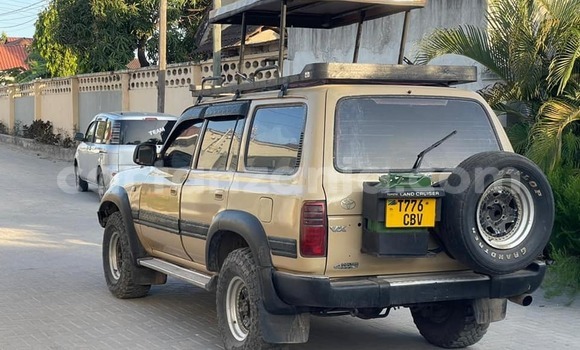 Nunua Ilio tumika Toyota Land Cruiser Nyingine Gari ndani ya Dar es Salaam nchini Dar es Salaam Nunua Ilio tumika Toyota Land Cruiser Nyingine Gari ndani ya Dar es Salaam nchini Dar es Salaam