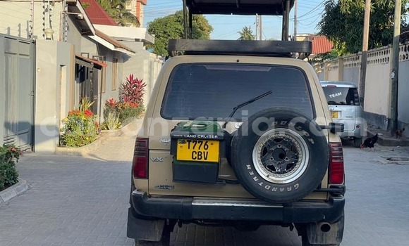 Nunua Ilio tumika Toyota Land Cruiser Nyingine Gari ndani ya Dar es Salaam nchini Dar es Salaam Nunua Ilio tumika Toyota Land Cruiser Nyingine Gari ndani ya Dar es Salaam nchini Dar es Salaam